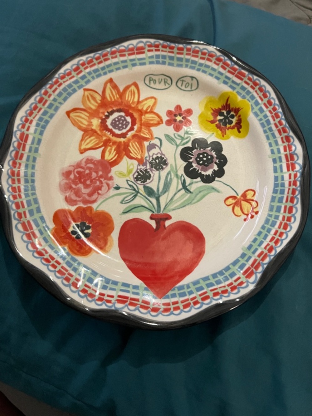 ANTHROPOLOGIE *RARE* HAND-PAINTED PLATE BY FRENCH ARTIST NATHALIE LETE//10”